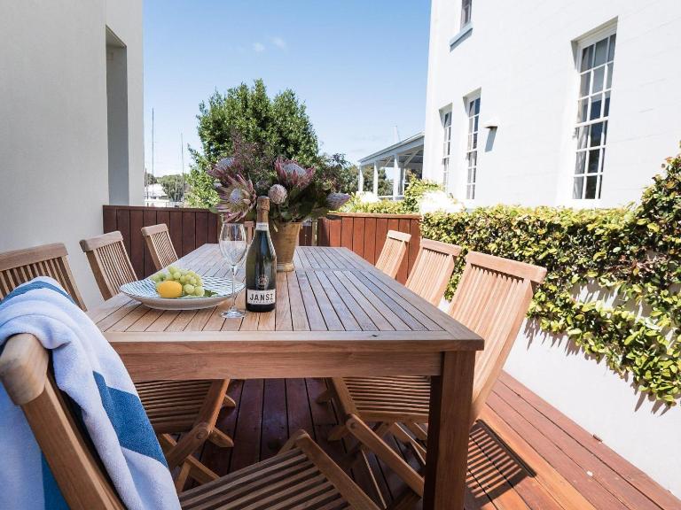 Spinnakers Waterfront - B&B Port Fairy