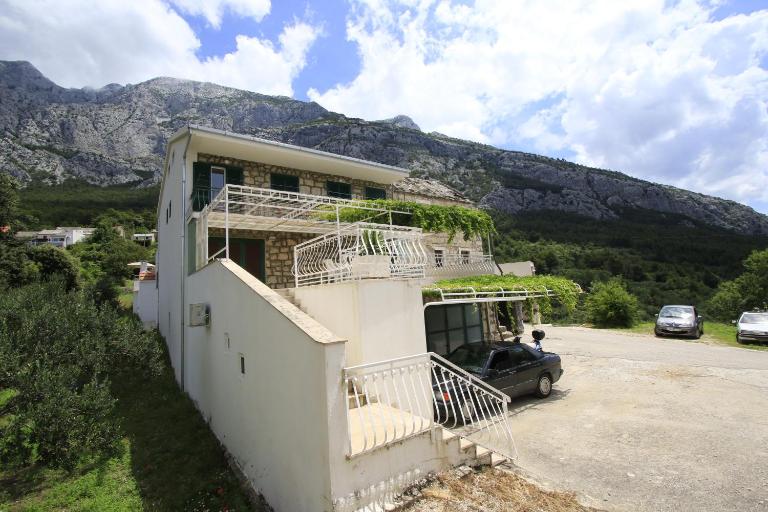 Holiday home (8+1) with Pool and amazing sea view - B&B Makarska