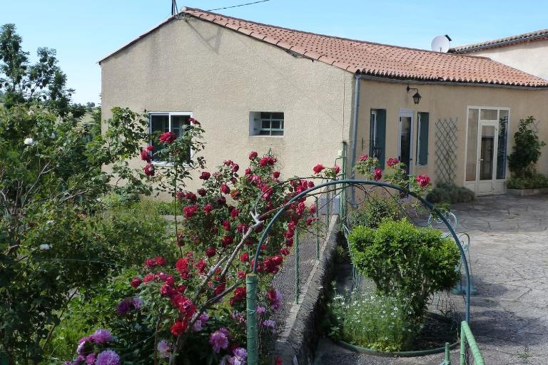 Vue sur L'Ourtizet - Bed and Breakfast Rodome