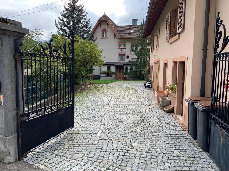 Chambre Gentiane 2 à 3 personnes wifi sdb partagée - Chambres d'hôtes Saint-Amarin