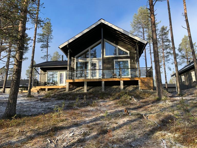 Villa LumiHelmi A & B - Ferienwohnung Äkäslompolo