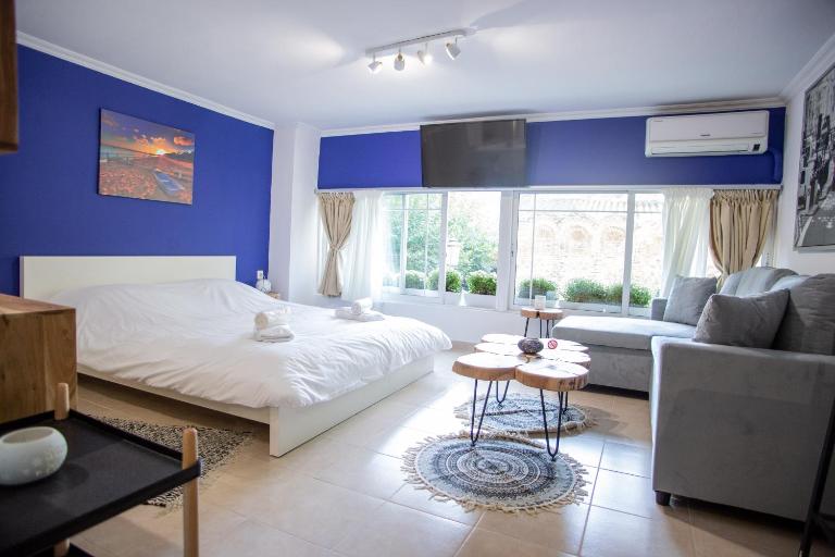 Thessaloniki Center Small Studio Apartment - B&B Thessaloniki