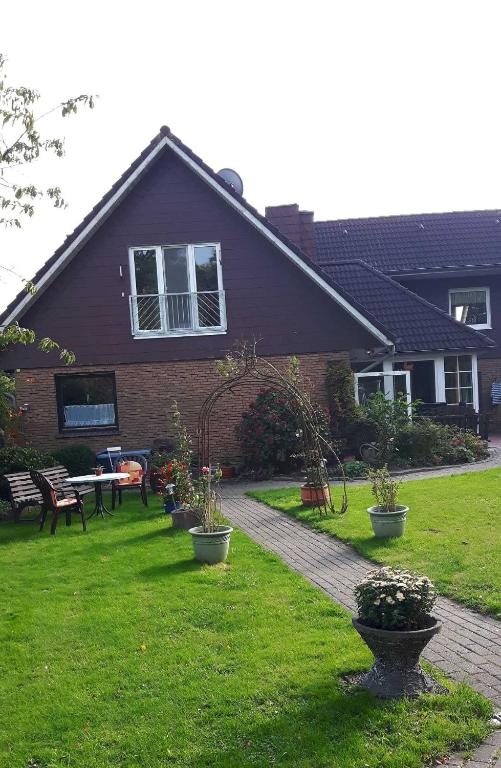 Ferienwohnung Behrends, 15178 - B&B Leer