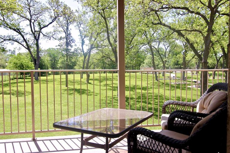 Guadalupe Getaway - B&B New Braunfels