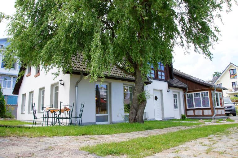 Haus Friedrich-Göhren - Chambres d'hôtes Ostseebad Göhren