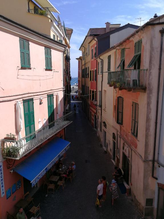 Celle mare con posto auto coperto - B&B Celle Ligure
