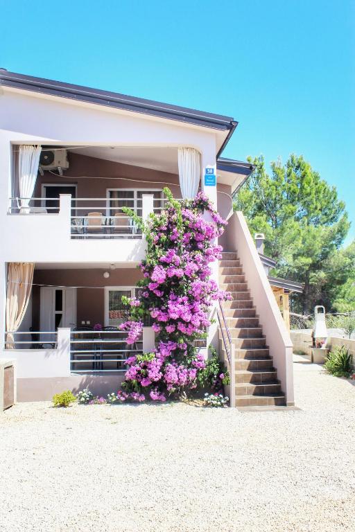Apartment Marijana - Ferienwohnung Vir