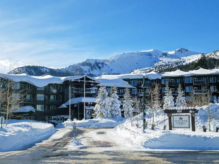 Juniper Springs Lodge #543 - B&B Mammoth Lakes