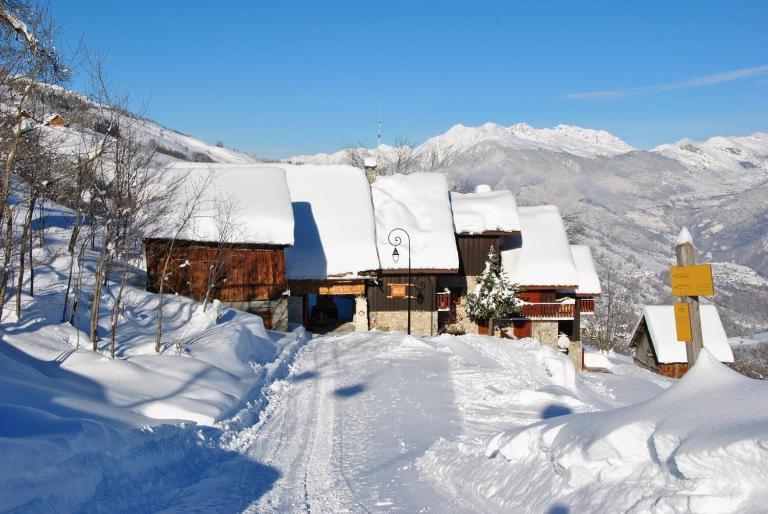 Le MAZOT chalet Lucie - Bed and Breakfast Valmorel