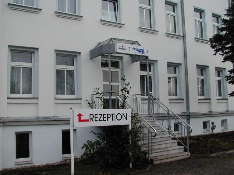 Apart-Hotel-Pension - B&B Taucha