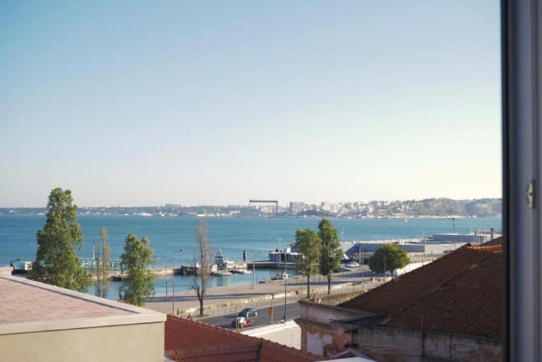 Lisbon Alfama Tagus - B&B Lisbona