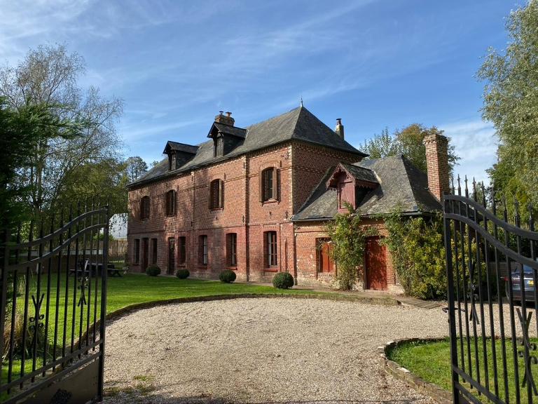 Stunning 5 bedroom French Manor house, Normandy - Chambres d'hôtes Beaunay