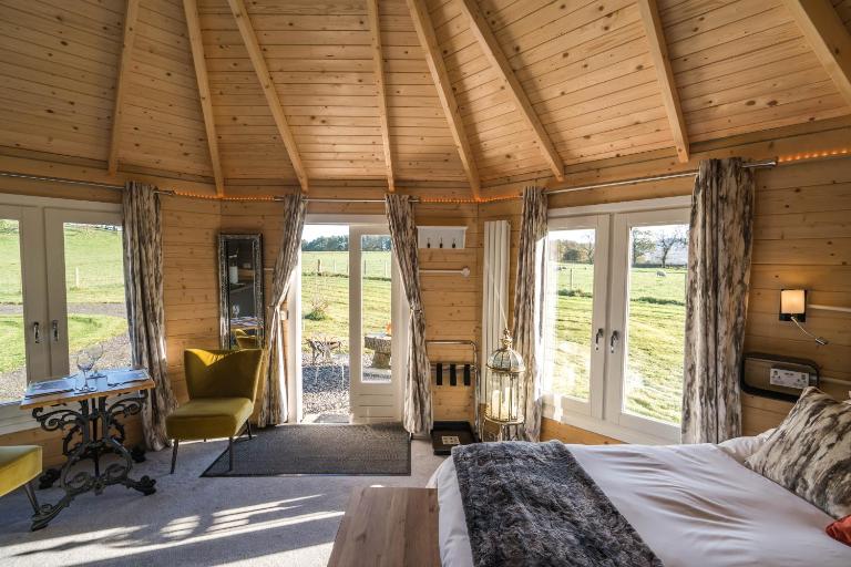 Dunroamin Lodges - B&B Drymen