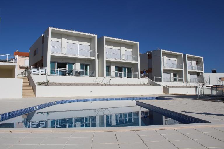 Bela Baia Holiday - Bed and Breakfast Salir de Porto