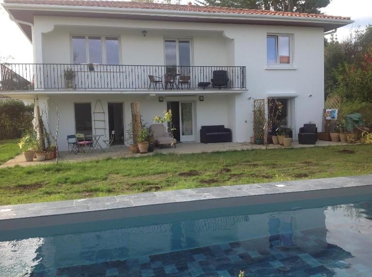 Chambre double avec salle de bain privative - Chambres d'hôtes Hendaye