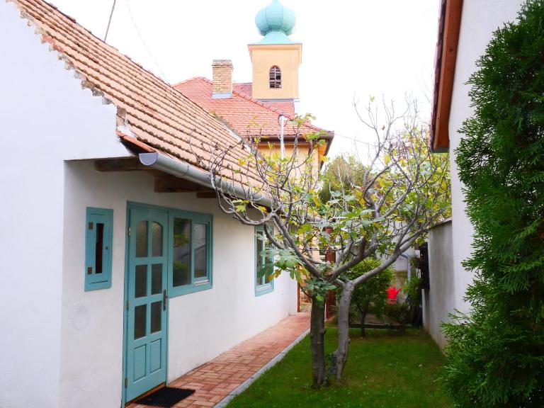 Tettyei Házikó - Ferienwohnung Fünfkirchen