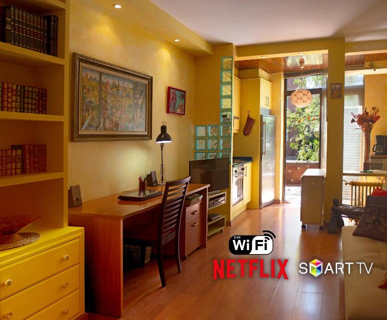 Cozy Apartment at Jardin Manaure - B&B Madrid