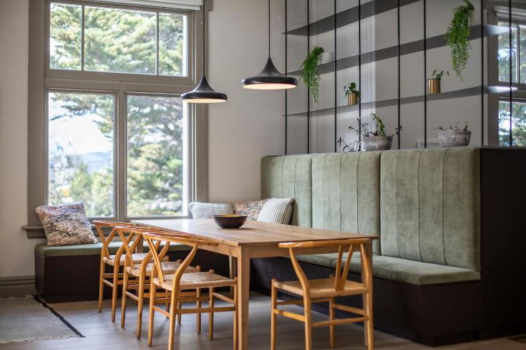 The Burlington Luxury Octagon Apartment - B&B Dunedin