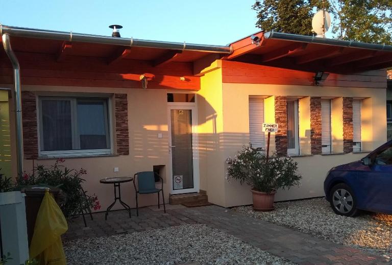 Tulipán Apartmanház - B&B Bük