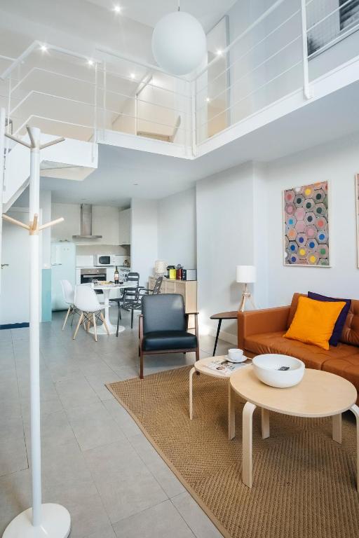 HOMEABOUT RETIRO Apartment II - Bed and Breakfast Madrid