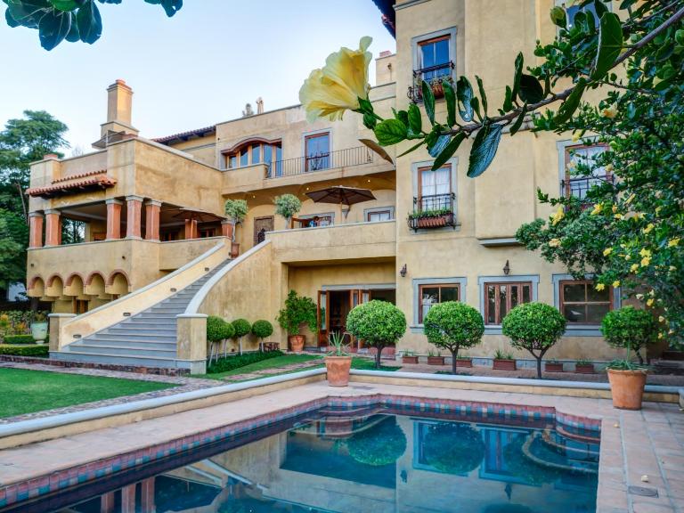 Castello Di Monte - B&B Pretoria