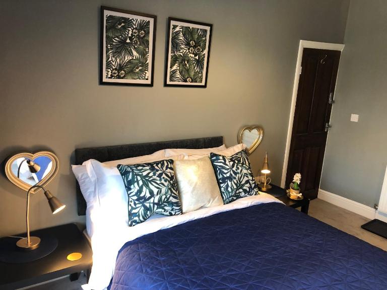 3. Stylish Private Double Room Near Manchester City Centre - B&B Manchester
