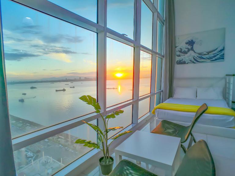 Maritime Suites by Comfy - B&B George Town