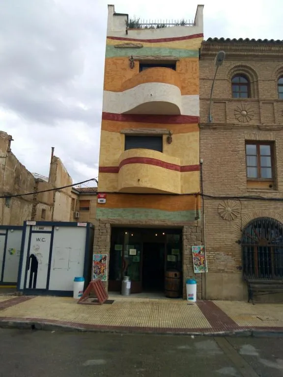 Alojamientos Dezerto Bardenas - Bed and Breakfast Arguedas