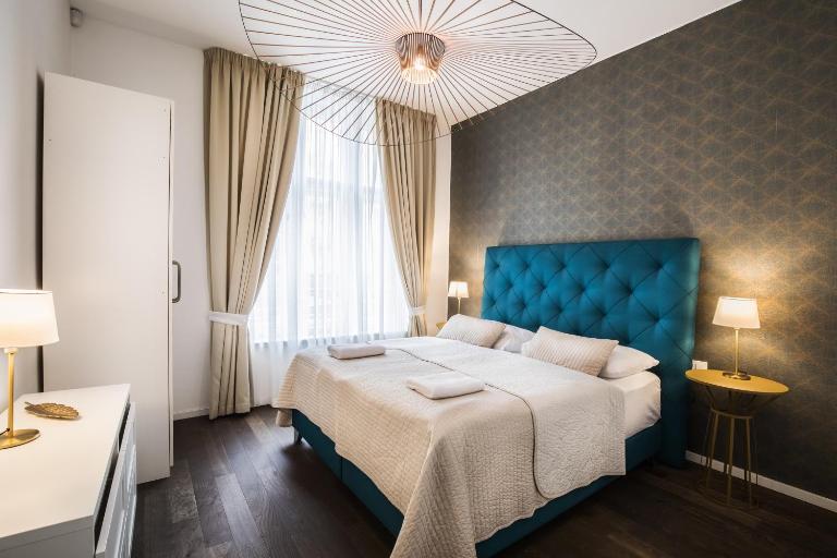 Luxury Modern Designed Oldtown Apartment - Bed and Breakfast Praag