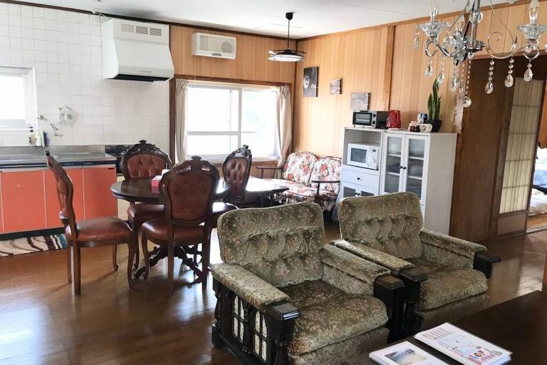 SMILE ONE GUEST HOUSE OKINAWA - B&B Yomitan