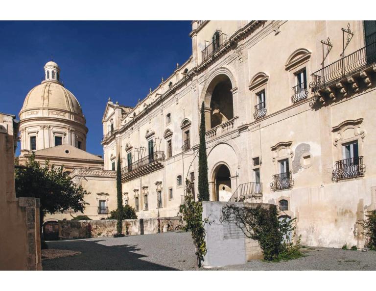 PALAZZO TRIGONA DEPENDANCE - B&B Noto