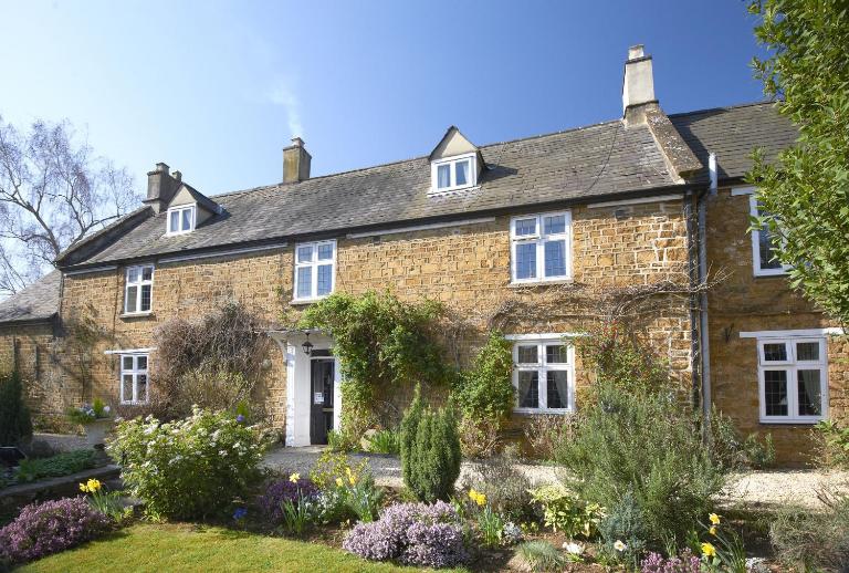 Easington Guest House - B&B Banbury