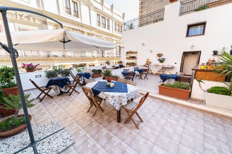 Residence Garibaldi - B&B Trapani