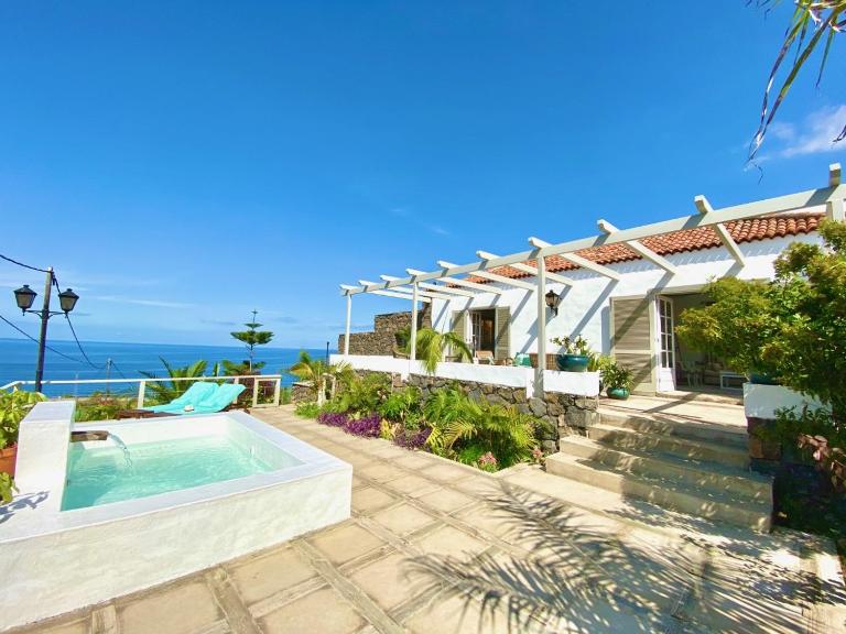 Casa Badana, Exclusiva Casa Privada con Piscina y Vistas al Mar - Ferienwohnung La Orotava