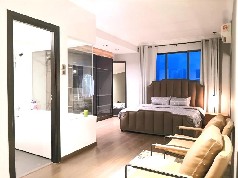 Baby & kids friendly, JB CIQ, Romantic Duplex - Chambres d'hôtes Johor Bahru