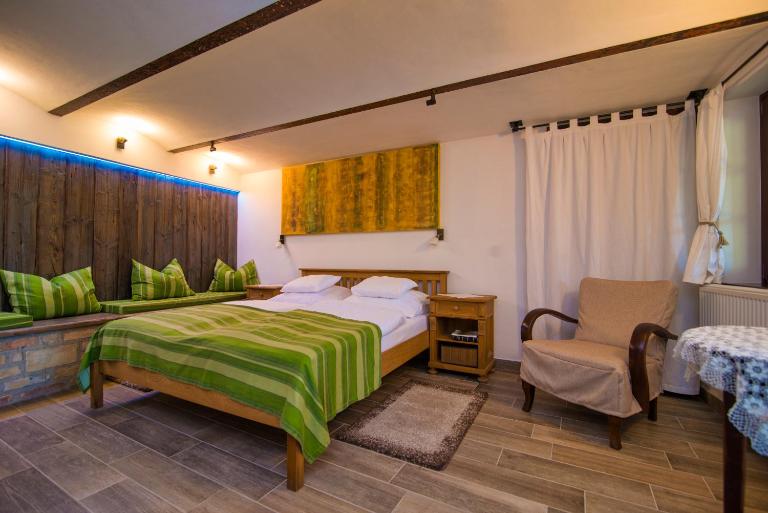 Őshaza Vendégház - B&B Bazsi