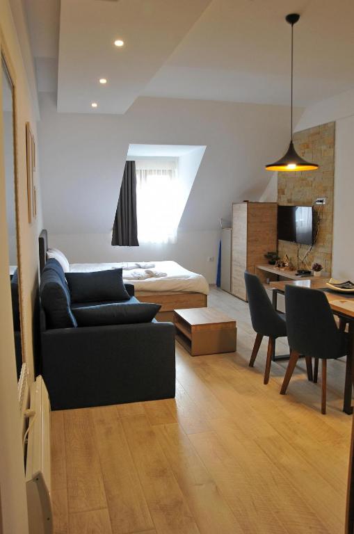 Milmari L44 - B&B Kopaonik