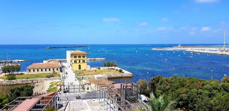 ALmare - Sea Front - Bed and Breakfast Livorno