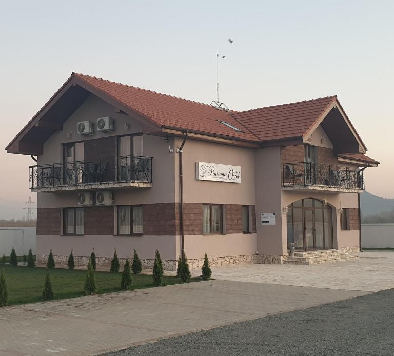 Pensiunea Oana ☆☆☆ - B&B Şoimuş