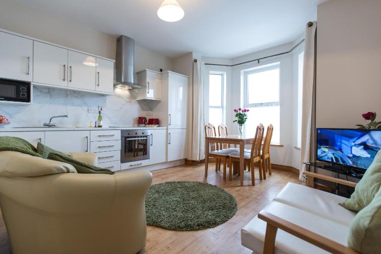 8 Aileach - B&B Buncrana