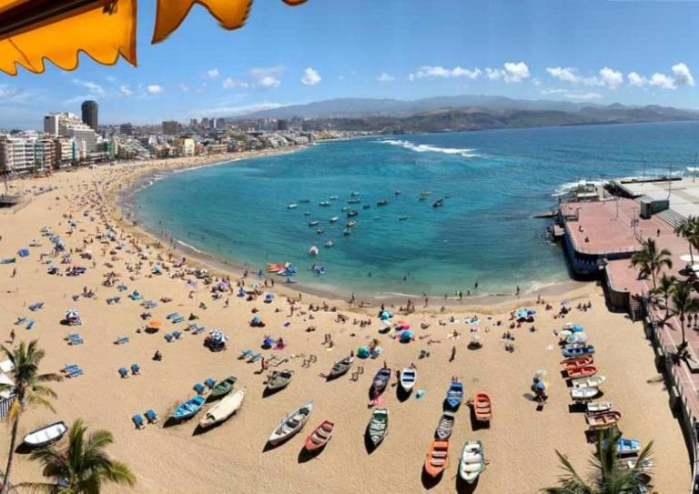 Sunset views over the sea By CanariasGetaway - B&B Las Palmas de Gran Canaria