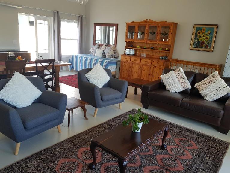Coral Tree - B&B Hermanus