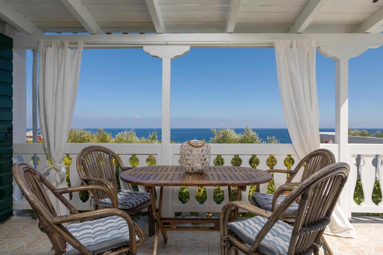 Kostas Cottages - Chambres d'hôtes Agios Nikolaos