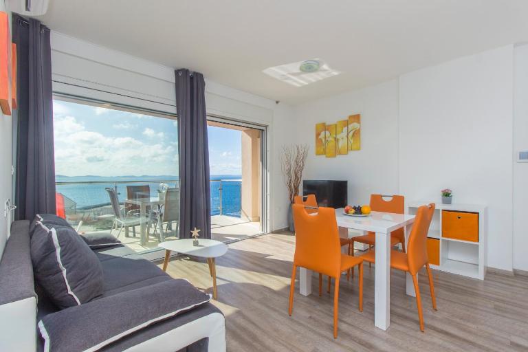 Villa Top of Murter, one bedroom apartment 2 - Chambres d'hôtes Murter