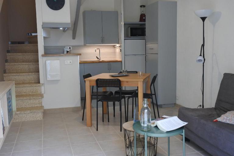 Studio 1407 Arles - Proche Tour Luma - Bed and Breakfast Arles