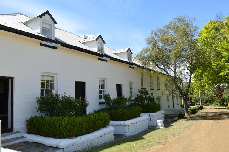 Lythgo's Row Colonial Cottages - B&B Pontville