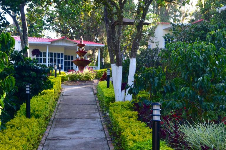 Hostal Fisterra - B&B Moniquirá