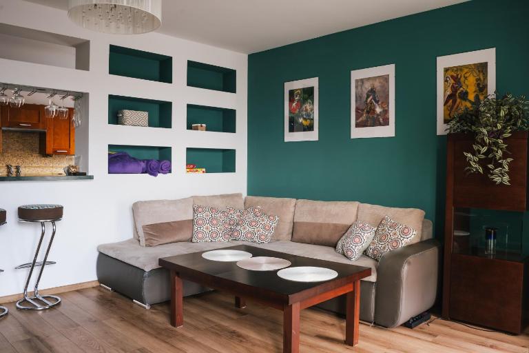 Rainbow z prywatnym parkingiem - B&B Bielsko-Biała