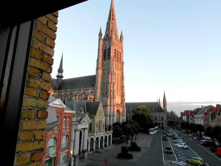 Holiday Home Alice House - B&B Ieper