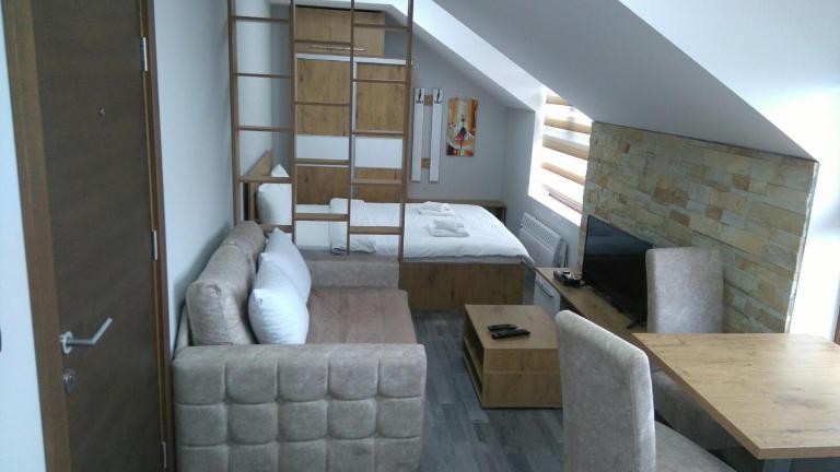 Milmari, Resort, Premier Apartman A52 & Parking garage FREE - Chambres d'hôtes Kopaonik